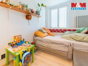 Prodej bytu 3+1, Cheb, Lomená, 60 m2