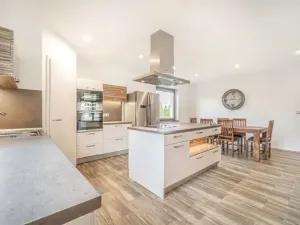 Prodej rodinného domu, Cvrčovice, Školní, 158 m2