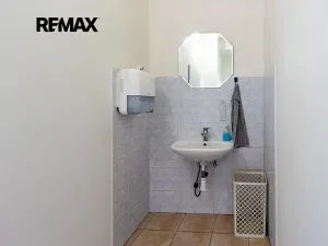 Pronájem kanceláře, Česká Lípa, Děčínská, 350 m2