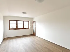 Pronájem vily, Horoměřice, Rabochova, 250 m2