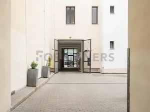 Pronájem bytu 2+kk, Brno, Bratislavská, 44 m2