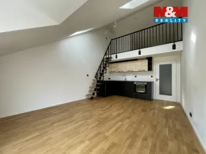 Pronájem bytu 1+kk, Praha - Vršovice, Krymská, 44 m2
