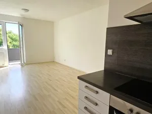Prodej bytu 2+kk, Brno - Líšeň, Houbalova, 62 m2