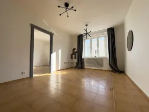 Pronájem bytu 2+kk, Praha - Žižkov, Radhošťská, 50 m2