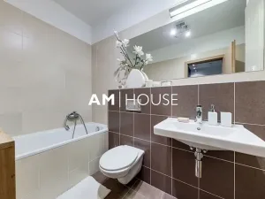 Pronájem bytu 2+kk, Praha - Vysočany, Ocelářská, 55 m2