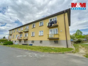 Prodej bytu 3+1, Strážov, 75 m2