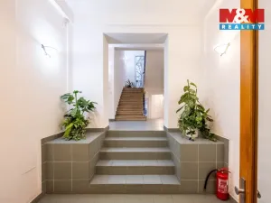 Pronájem kanceláře, Praha - Strašnice, Kolovratská, 18 m2