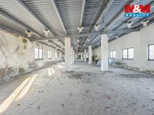 Prodej výrobních prostor, Kladno, Buštěhradská, 2602 m2