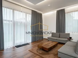 Prodej rodinného domu, Praha - Kolovraty, V Tehovičkách, 521 m2