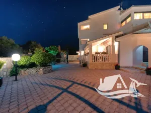 Prodej vily, Vinišće, Chorvatsko, 500 m2