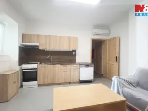 Pronájem bytu 2+kk, Otrokovice - Kvítkovice, tř. Osvobození, 63 m2