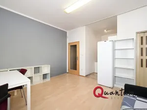 Pronájem kanceláře, Praha - Košíře, Plzeňská, 35 m2