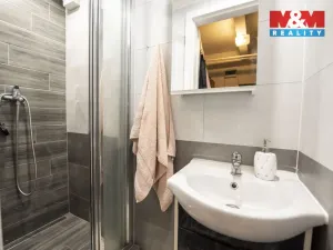 Pronájem bytu 1+1, Hradec Králové, Střelecká, 31 m2