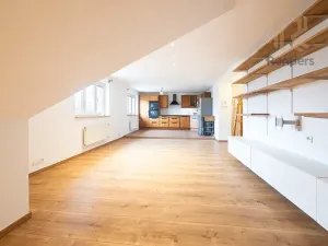 Prodej bytu 3+kk, Praha - Běchovice, Českobrodská, 94 m2