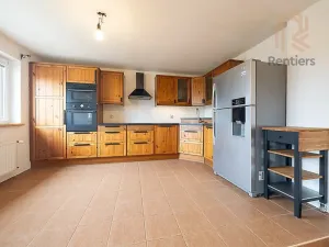 Prodej bytu 3+kk, Praha - Běchovice, Českobrodská, 94 m2