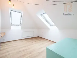 Prodej bytu 3+kk, Praha - Běchovice, Českobrodská, 94 m2