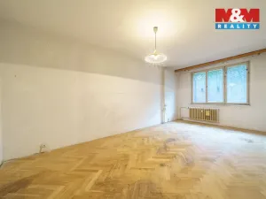 Prodej bytu 3+1, Karlovy Vary - Stará Role, Fibichova, 66 m2