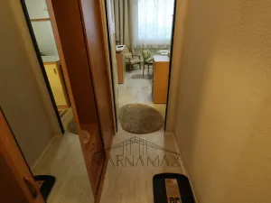 Pronájem bytu 1+1, Praha - Kamýk, Rabyňská, 39 m2