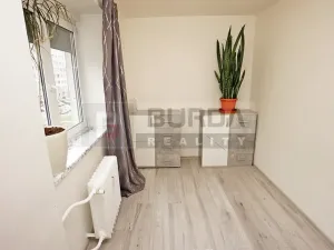 Prodej bytu 2+kk, Neratovice, 30 m2