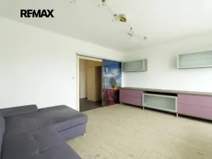 Prodej bytu 3+1, Praha - Letňany, Místecká, 68 m2