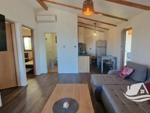 Prodej vícegeneračního domu, Jasenice, Chorvatsko, 190 m2