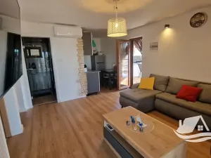 Prodej vícegeneračního domu, Jasenice, Chorvatsko, 190 m2