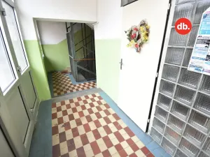 Prodej bytu 3+1, Karlovy Vary, Sokolovská, 71 m2