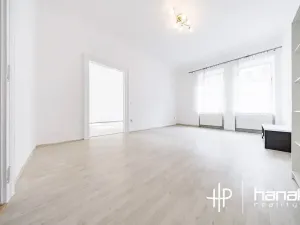 Prodej bytu 3+1, Olomouc, Komenského, 116 m2