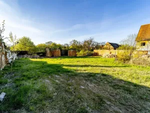 Prodej pozemku pro bydlení, Svojetín, 3831 m2