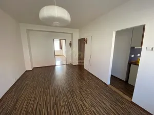 Pronájem bytu 2+1, Hrádek, 1. máje, 56 m2