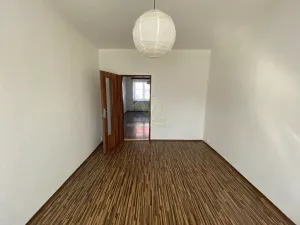 Pronájem bytu 2+1, Hrádek, 1. máje, 56 m2