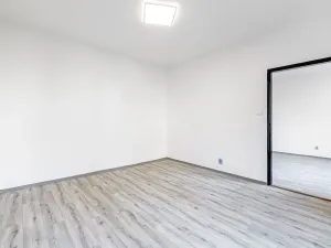 Pronájem bytu 2+kk, České Budějovice, Puklicova, 39 m2
