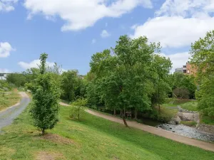 Pronájem bytu 2+kk, Praha - Hloubětín, Waltariho, 57 m2