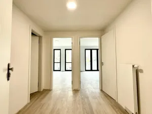 Pronájem bytu 2+kk, Praha - Libeň, Zenklova, 60 m2