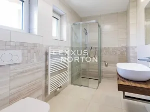 Pronájem rodinného domu, Praha, Ke smrčině, 270 m2