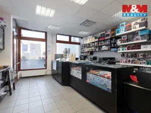 Prodej obchodního prostoru, Bruntál, nám. Míru, 720 m2