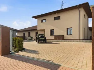 Prodej obchodního prostoru, Velké Přítočno, 350 m2