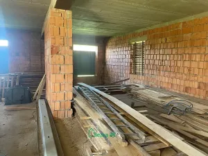 Prodej obchodního prostoru, Varvažov, 1358 m2