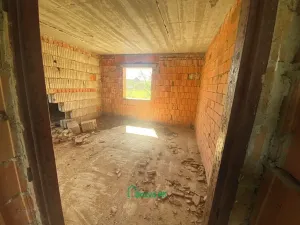 Prodej obchodního prostoru, Varvažov, 1358 m2
