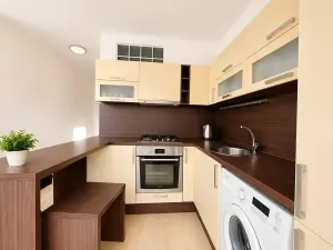 Pronájem bytu 1+1, Praha - Kamýk, Písnická, 39 m2