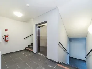 Pronájem bytu 2+kk, Praha - Jinonice, Pod stolovou horou, 58 m2