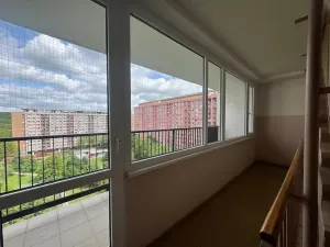 Pronájem bytu 2+kk, Praha - Kobylisy, Kyselova, 44 m2