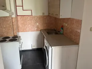Pronájem bytu 1+kk, Karlovy Vary, 38 m2