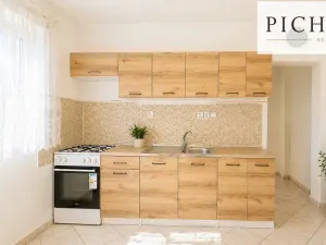 Pronájem bytu 1+1, Karlovy Vary - Stará Role, Závodu míru, 38 m2