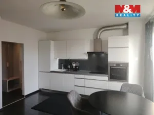 Prodej bytu 2+kk, Praha, Na Maninách, 43 m2