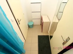 Pronájem bytu 2+kk, Praha - Karlín, Sokolovská, 40 m2