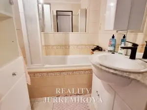 Pronájem bytu 3+1, České Budějovice, Krčínova, 78 m2