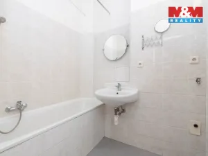 Pronájem bytu 2+kk, Praha - Holešovice, Jankovcova, 56 m2