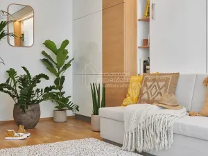 Pronájem bytu 1+kk, Praha - Střížkov, Střížkovská, 42 m2