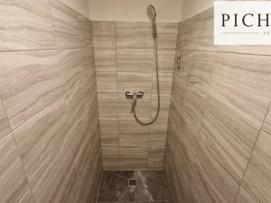Pronájem bytu 1+1, Karlovy Vary - Bohatice, Žitná, 46 m2